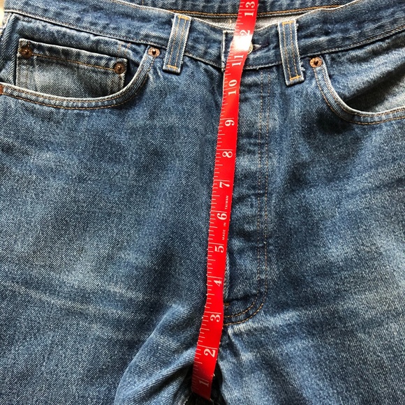 levis 501 light broken in